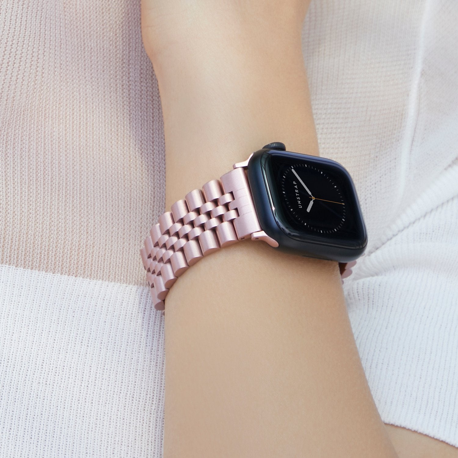 Pink apple 2024 watch band discoloration